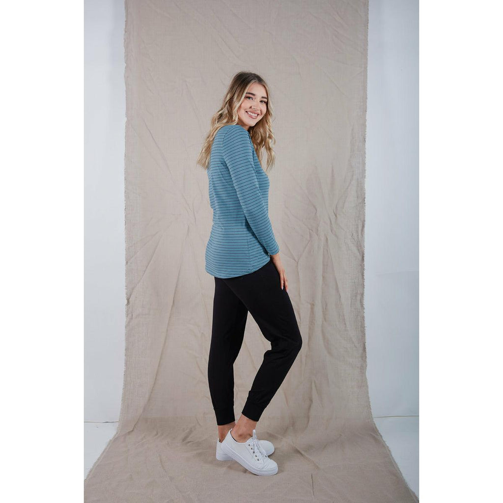 The Long Sleeve Curve Hem Top - Willow and Vine