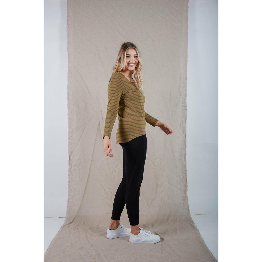 The Long Sleeve Curve Hem Top - Willow and Vine